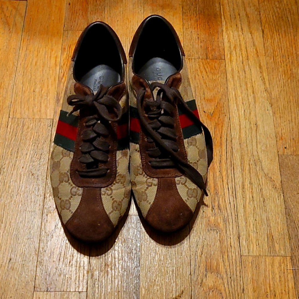 Authentic gucci shoes